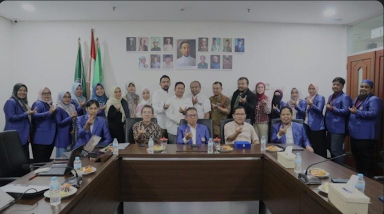 Kuatkan Relasi Antar PTMA, UHAMKA Sambut Benchmarking dan MoU bersama Universitas Muhammadiyah Berau