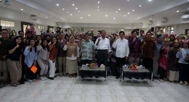 UHAMKA bersama Kemendikti Saintek dan Gasing Academy Berikan Pelatihan Metode Gasing pada Guru